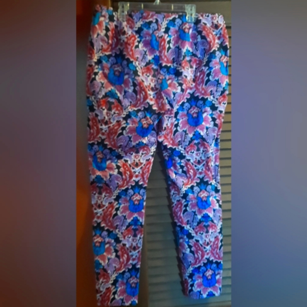 Ankle pants